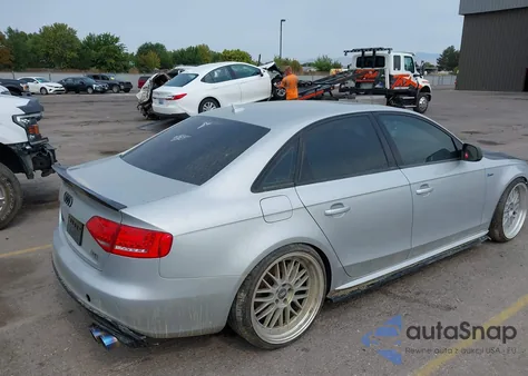 2011 Audi S4 3.0 Premium Plus z USA, uszkodzony, nr VIN WAUKGAFL2BA172309